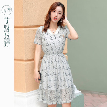 優(yōu)雅氣質(zhì)，簡約風連衣裙大逆襲
