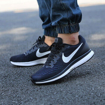 耐克(Nike)跑步鞋880555-001 