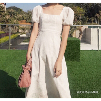 時尚蕾絲裙，優(yōu)雅又大方