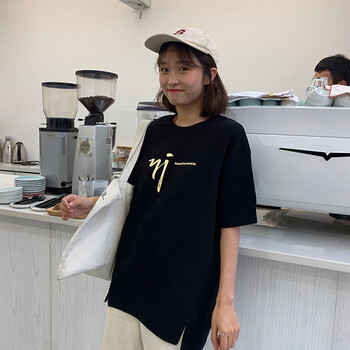 簡(jiǎn)約印花短袖，打造清爽小白范