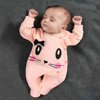 六個月女嬰