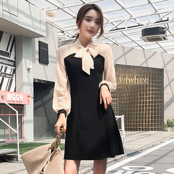 V子杏色淑女裙