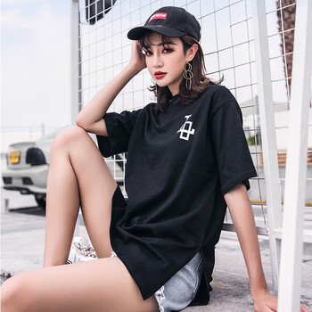 簡(jiǎn)約百搭條紋裙，打造清爽女神