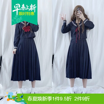 純色連衣裙，讓你告別單調(diào)尷尬