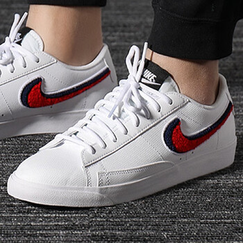 耐克（NIKE）板鞋AV6964-100/紅勾 皮革鞋面 