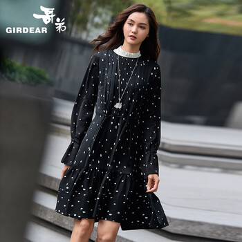 哥弟（GIRDEAR）  立體剪裁 連衣裙