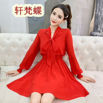 精美系帶連衣裙，打造時尚女神
