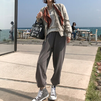修身直筒牛仔褲，穿出你的美