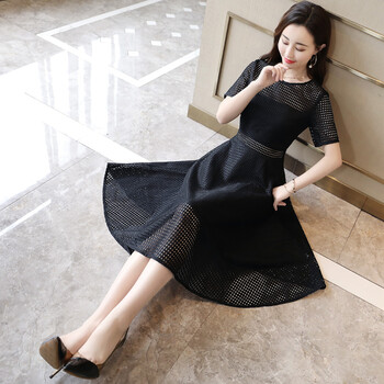 鏤空連衣裙，打造優(yōu)雅小仙女