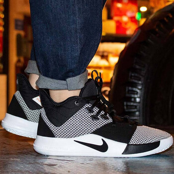 耐克（NIKE）籃球鞋保羅喬治3代首發(fā)宇航員AO2608-002 41
