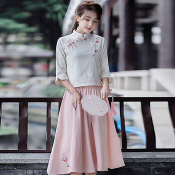 復(fù)古長袖連衣裙，讓你優(yōu)雅一夏