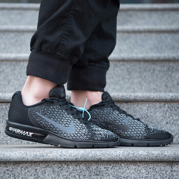耐克（NIKE）跑步鞋852461-001/黑色 