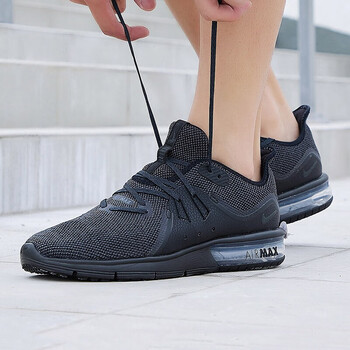 耐克(Nike)跑步鞋921694-010 AIR MAX氣墊緩震 