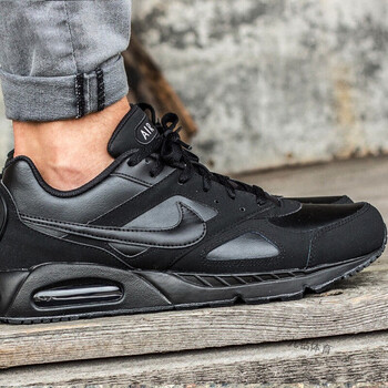 耐克（NIKE）跑步鞋冬季黑色580520-002 40