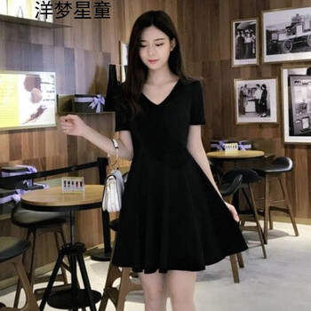 時(shí)尚短袖連衣裙，讓你清涼又減齡