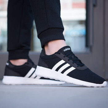 阿迪達斯（Adidas）跑步鞋2019春季新款黑色亮白B28141 