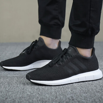 阿迪達(dá)斯（Adidas）跑步鞋CQ2114-18春季 