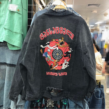 牛仔連衣裙，時(shí)尚又減齡