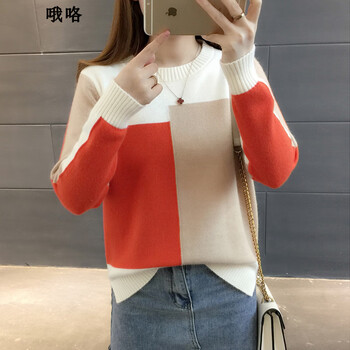 高領(lǐng)杏色毛衣