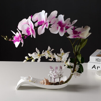 客廳太單調(diào)，創(chuàng)意擺件讓你更有范