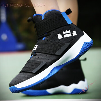 萌娃鐘愛(ài)的戰靴，你需要一套！