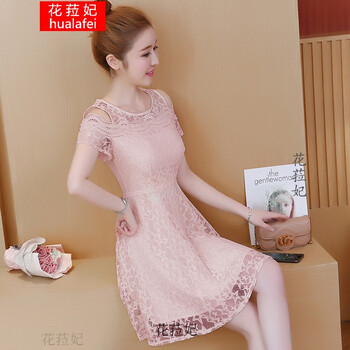 氣質(zhì)小黑裙，打造優(yōu)雅女人味