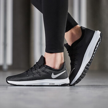耐克(Nike)跑步鞋春季推薦AA7403-001 