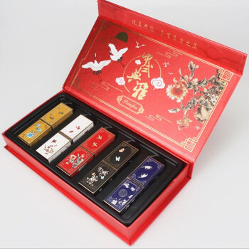佩妮芬（PNF）香水彩妝