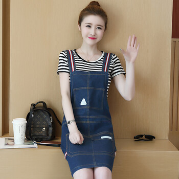 百變造型，純色連衣裙優(yōu)雅吸睛