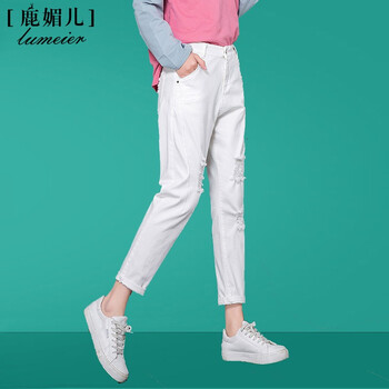 時(shí)髦破洞牛仔褲，穿出青春活力范