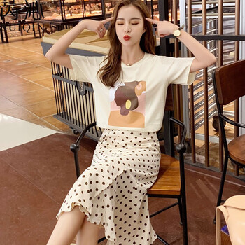 復古喇叭袖，打造清新小仙女