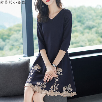 性感蕾絲裙，打造優(yōu)雅女人味