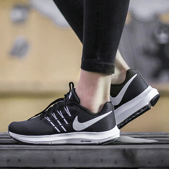 耐克(Nike)跑步鞋春款推薦909006-001 