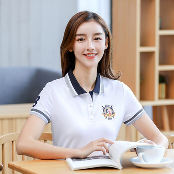 減齡小白鞋，打造清爽少女風(fēng)