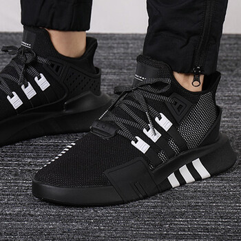 阿迪達(dá)斯（adidas）跑步鞋BD7773/經(jīng)典款 