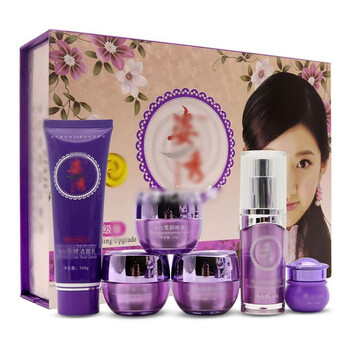 祛痘精華，讓肌膚更水嫩