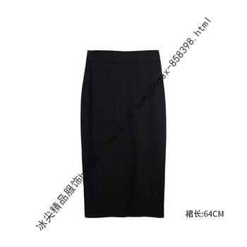 百搭小白半身裙，穿出女神范