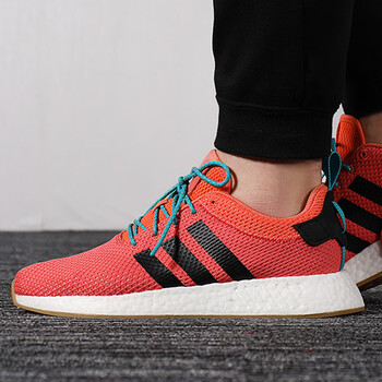 阿迪達斯（Adidas）跑步鞋CQ3081 