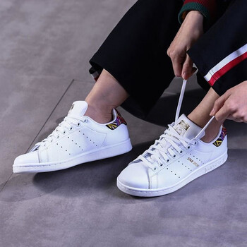阿迪達(dá)斯（Adidas）板鞋CQ2814亮白 