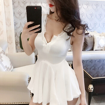 不規(guī)則蓬蓬短裙