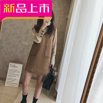 復(fù)古絲絨連衣裙，打造都市女人味