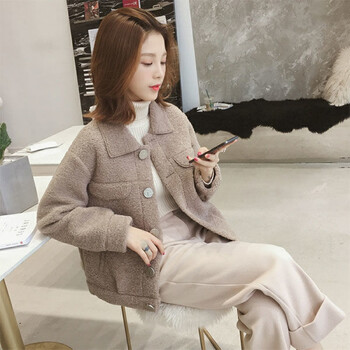 女外套內(nèi)毛