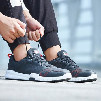 阿迪達(dá)斯（Adidas）跑步鞋CG3512黑 +黑+紅 