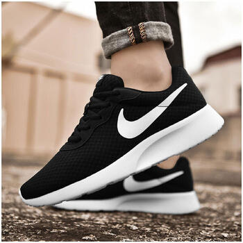耐克（NIKE）跑步鞋812654-011黑+白 