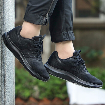 耐克(Nike)跑步鞋909006-019 