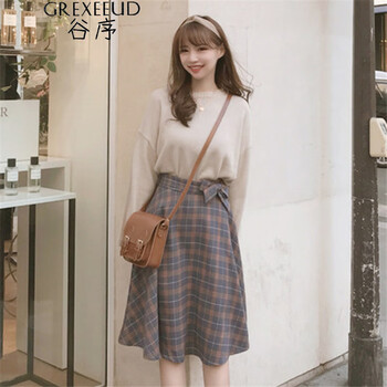 谷序（GREXEEUD） 純色 3D，明線裝飾 連衣裙