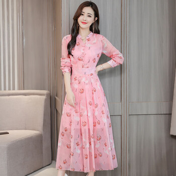 花卉連衣裙，打造優(yōu)雅女人味