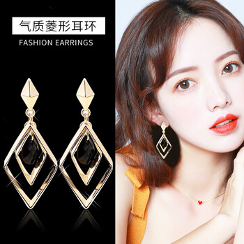 卓麥耳環(huán)合成水晶