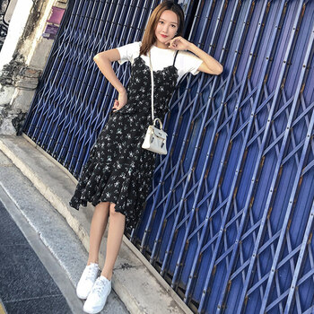 優(yōu)雅小黑裙，讓你美出新高度