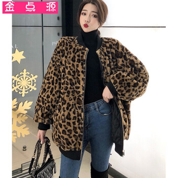 純色長袖外套，打造街頭女神范